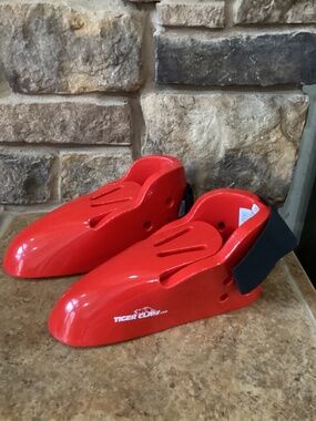 Tiger Claw Sparmaster Kicks Blank Foam‎ Size 7 10.25" Foot Red Martial Arts New